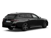 Nuova BMW 540 Efficient Dynamics 286 CV (210 kW) 2026 Black sapphire metallizzato Station wagon