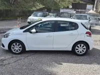 Usata Peugeot 208 Active 102 CV (75 kW) 2019 Bianco Utilitaria