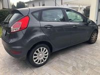 Usata Ford Fiesta Business Edition 97 CV (71 kW) 2015 Grigio Berlina