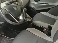 Usata Lancia Ypsilon 69 CV (50 kW) 2016 Nero Utilitaria