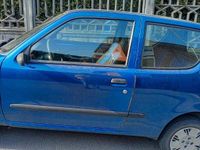 Usata Fiat 600 54 CV (39 kW) 2002 Blu Berlina