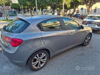 Usata Alfa Romeo Giulietta 120 CV (88 kW) 2015 Grigio Utilitaria