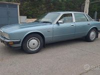 Usata Jaguar XJ40 234 CV (172 kW) 1989 Blu Berlina