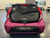 Usata Toyota Aygo Trend 72 CV (52 kW) 2018 Viola Utilitaria