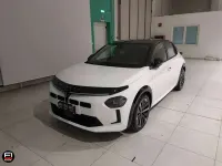 Nuova Lancia Ypsilon 110 CV (80 kW) 2026 Bianco quarzo tetto nero Utilitaria