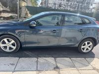 Usata Volvo V40 120 CV (88 kW) 2018 Blu Station wagon