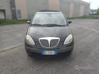 Usata Lancia Musa 95 CV (69 kW) 2007 Marrone Monovolume