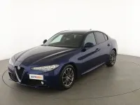 Usado Alfa Romeo Giulia 150 CV (110 kW) 2017 Azul Berlina