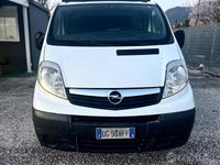 Usata Opel Vivaro 90 CV (66 kW) 2007 Bianco Monovolume