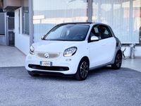 Usata Smart ForFour 71 CV (52 kW) 2017 Bianco Utilitaria