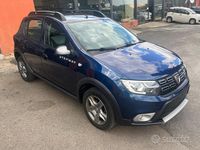 Usata Dacia Sandero Prestige 90 CV (66 kW) 2018 Blu Utilitaria