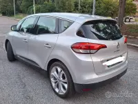Usata Renault Scénic III Intens 110 CV (80 kW) 2017 Grigio Monovolume