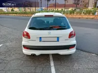 Usata Peugeot 206+ 68 CV (50 kW) 2010 Bianco Utilitaria
