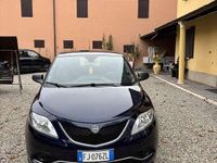 Usata Lancia Ypsilon Platinum 80 CV (58 kW) 2017 Blu Utilitaria