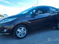 Usata Ford Fiesta Titanium 92 CV (67 kW) 2009 Viola Berlina