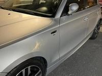 Begagnad BMW 2000 2005 Grå Sedan