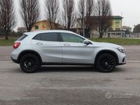 Usata Mercedes GLA200 156 CV (114 kW) 2019 Grigio SUV