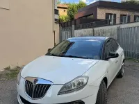 Usata Lancia Delta 120 CV (88 kW) 2010 Utilitaria