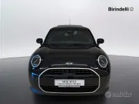 Usata Mini Cooper Favoured 156 CV (114 kW) 2024 Midnight black metallizzato Utilitaria