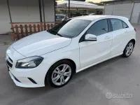 Usata Mercedes A180 109 CV (80 kW) 2016 Bianco Utilitaria