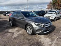 Usata Mercedes GLA180 Business 109 CV (80 kW) 2015 Grigio SUV
