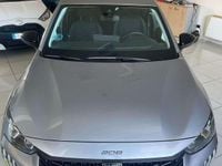 Usata Peugeot 208 Allure 101 CV (74 kW) 2024 Grigio medio met Utilitaria