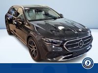 Usata Mercedes E300 Premium 313 CV (230 kW) 2024 Grigio metallizzato Berlina
