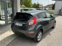 Usata Ford Fiesta 95 CV (69 kW) 2017 Grigio Utilitaria