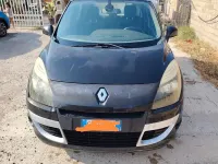 Usata Renault Scenic E-Tech 110 CV (80 kW) 2010 Nero Utilitaria