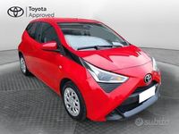 Usata Toyota Aygo X-play 72 CV (52 kW) 2021 Rosso Utilitaria