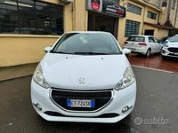 Usata Peugeot 208 95 CV (69 kW) 2014 Bianco Utilitaria