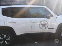 Usata Jeep Renegade Trailhawk 170 CV (125 kW) 2018 Bianco SUV