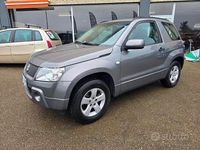 Usata Suzuki Grand Vitara 107 CV (78 kW) 2006 Grigio SUV