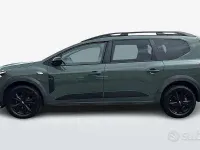 Usata Dacia Jogger Extreme 101 CV (74 kW) 2023 Verde Monovolume