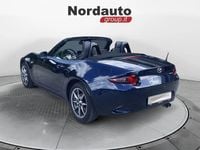 Usata Mazda MX5 132 CV (97 kW) 2024 Deep crystal blue Cabrio