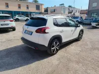 Usata Peugeot 2008 Allure 99 CV (72 kW) 2017 Bianco SUV