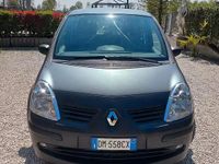 Usata Renault Modus 70 CV (51 kW) 2008 Grigio Monovolume