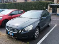 Usata Volvo V60 Momentum 115 CV (84 kW) 2012 Bluazzurro Station wagon