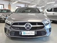 Usata Mercedes A180 116 CV (85 kW) 2019 Grigio Berlina