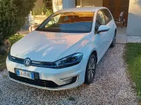 Usata VW e-Golf 36 kW (49 CV) 2020 Bianco Utilitaria