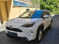 Usata Toyota Yaris 92 CV (67 kW) 2024 Bianco Utilitaria
