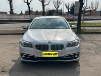 Usata BMW 520 Luxury Line 184 CV (135 kW) 2014 Grigio Station wagon