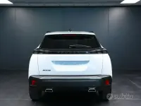 Usata Peugeot 2008 Allure 131 CV (96 kW) 2024 Bianco SUV
