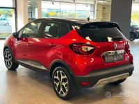 Usata Renault Captur 90 CV (66 kW) 2019 Rosso SUV