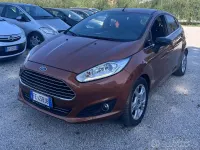 Usata Ford Fiesta 75 CV (55 kW) 2016 Marrone Utilitaria