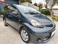 Usata Toyota Aygo Connect Style 68 CV (50 kW) 2014 Grigio Utilitaria