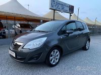 Usata Opel Meriva 120 CV (88 kW) 2012 Grigio Monovolume