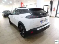 Usata Peugeot 2008 Allure 131 CV (96 kW) 2023 Bianco SUV