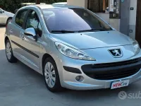 Usata Peugeot 207 90 CV (66 kW) 2007 Grigio Berlina