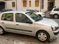 Usata Renault Clio 58 CV (42 kW) 2003 Grigio Utilitaria